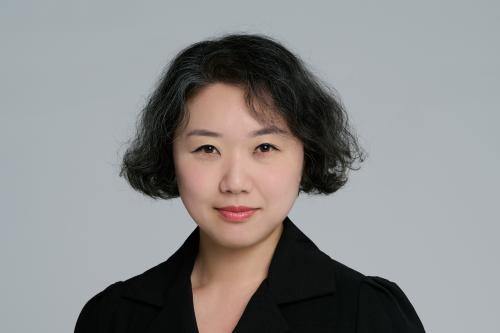 김윤지 / 극작가·소설가